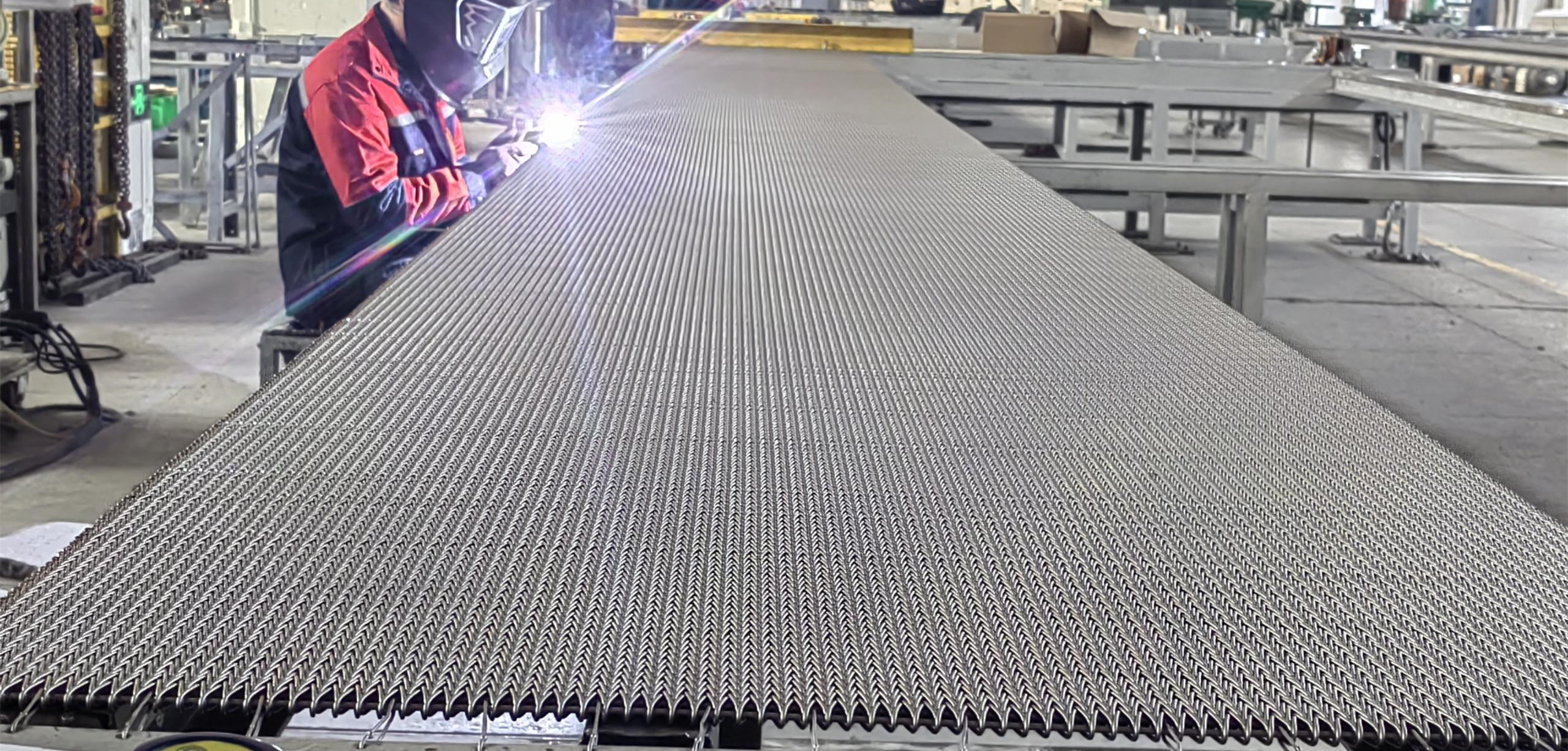 污泥設(shè)備【烘干機(jī)網(wǎng)帶】的使用優(yōu)點(diǎn)在哪？