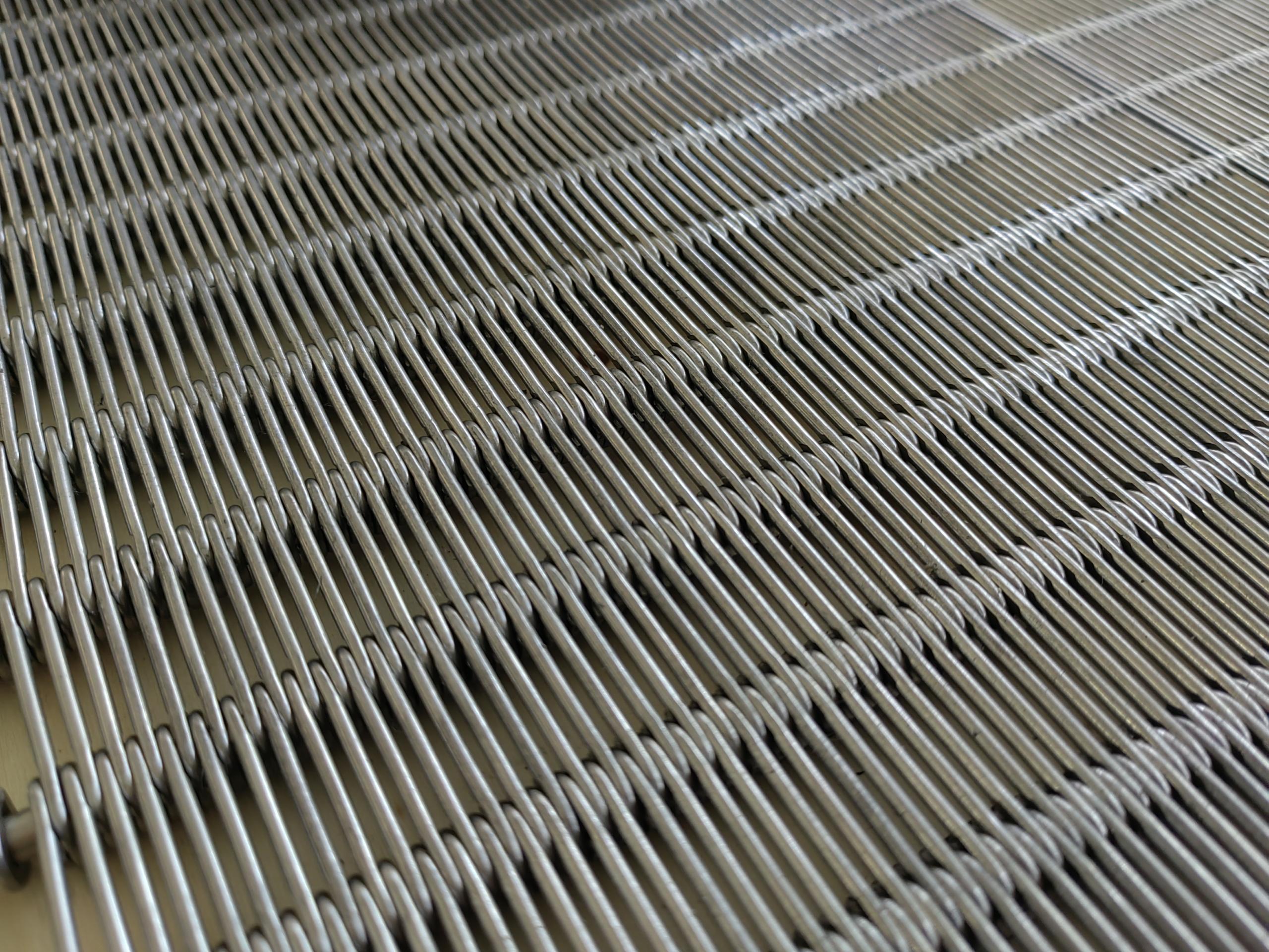 三文魚、牛肉餅、大蝦，為什么都用這種速凍機網(wǎng)帶？