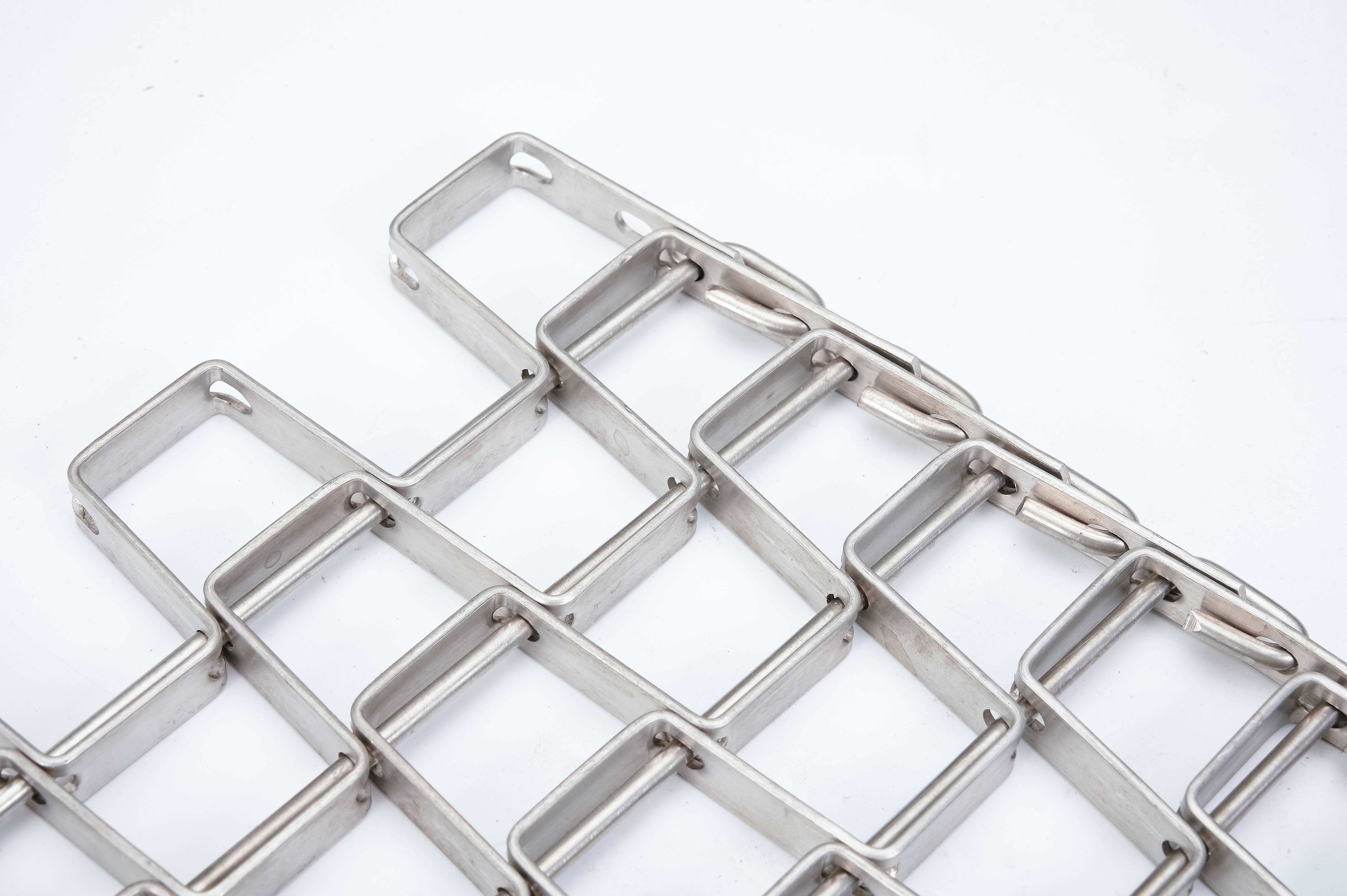 長(zhǎng)城網(wǎng)帶——打撈海洋垃圾的輸送網(wǎng)帶