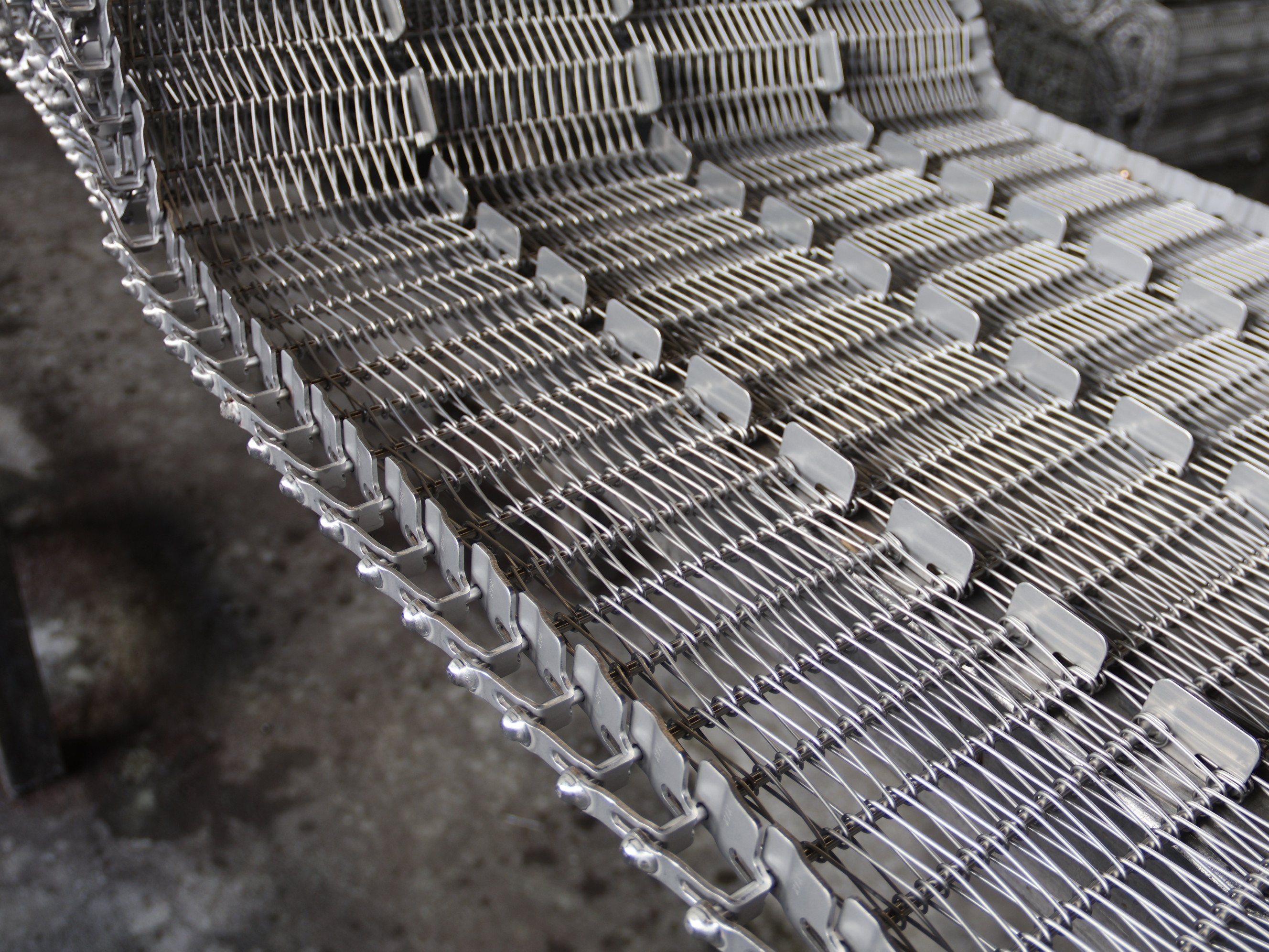 4排區(qū)分的螺旋塔金屬網(wǎng)帶